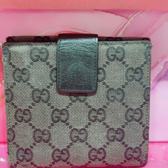 Gucci Black and Gray Wallet - Picture 9 of 13